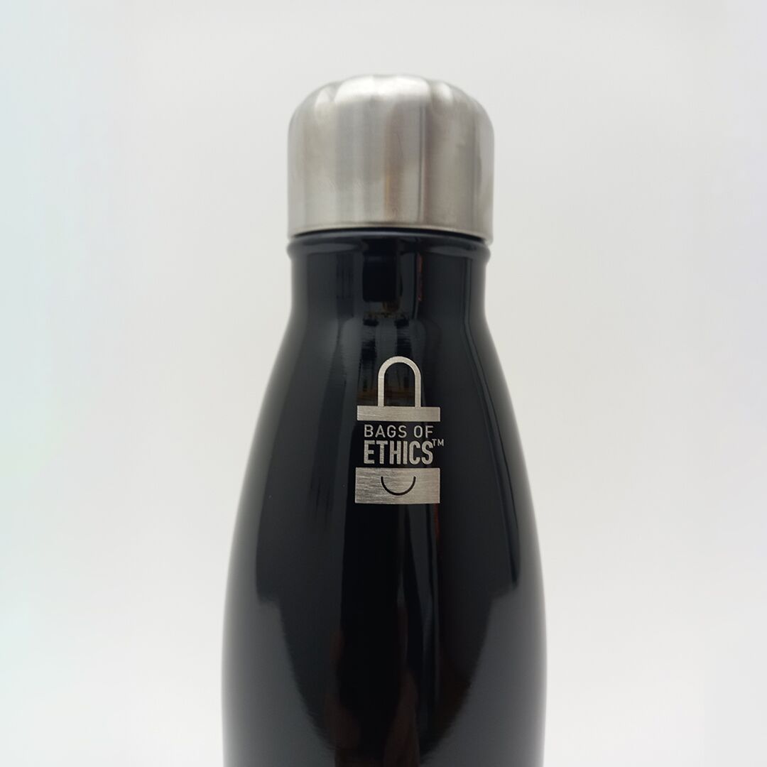 reusable-drinks-bottle-plain-black-2 reusable-drinks-bottle-plain-black-2