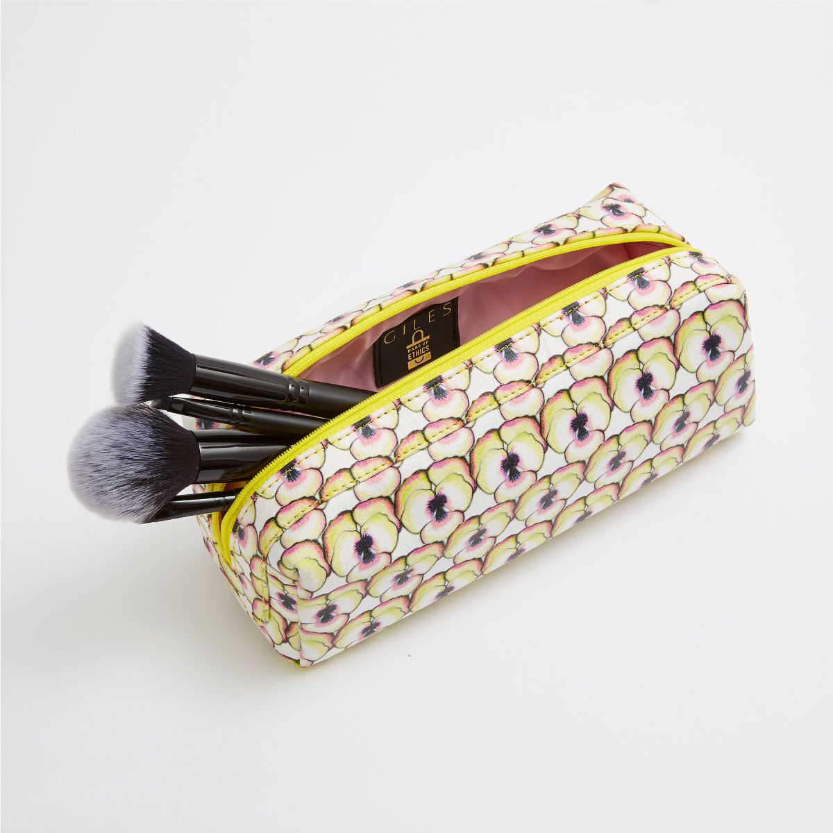 brush-beauty-bag-viola-1 brush-beauty-bag-viola-1