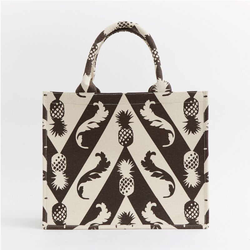large-tote-giles-deacon-01 large-tote-giles-deacon-01