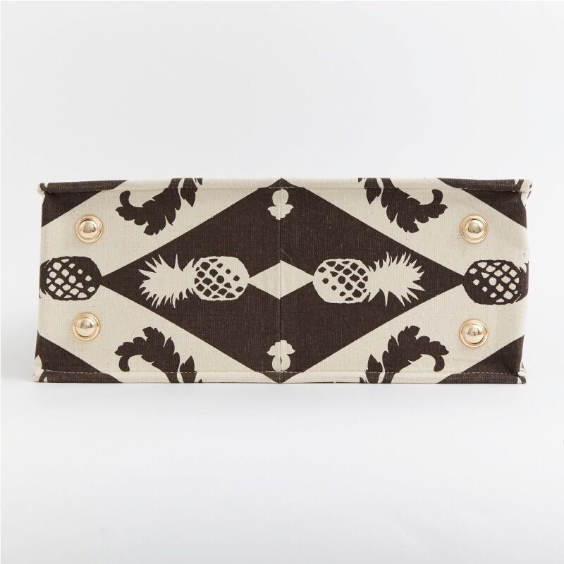 large-tote-giles-deacon-04 large-tote-giles-deacon-04